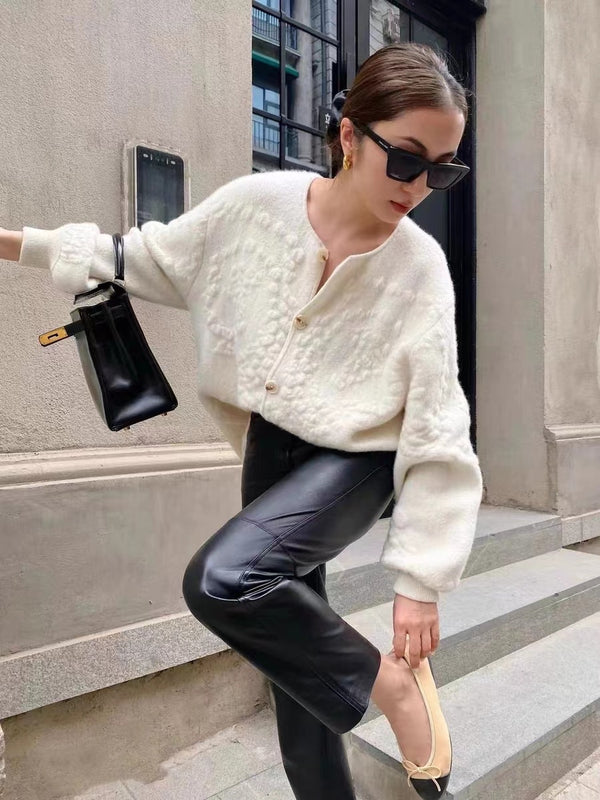 Aristocratic Temperament Sweater