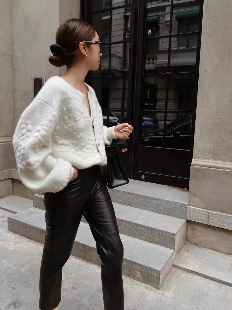 Aristocratic Temperament Sweater