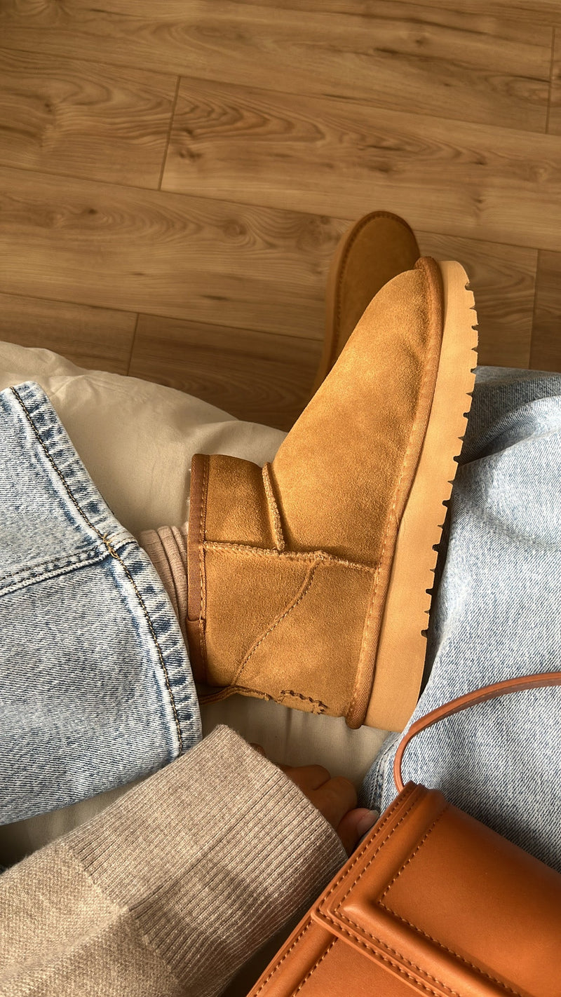 Fleece-lined ankle boots [camel]