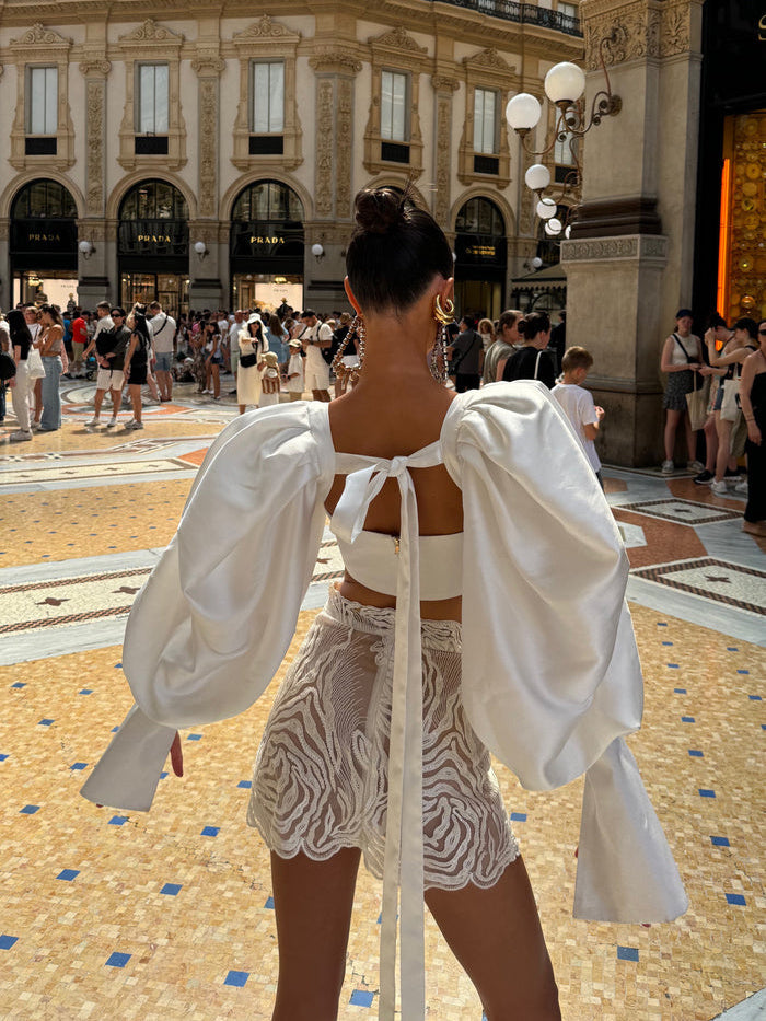 Elise Solid Color Long Sleeve Cropped Top – Effortless Sexy Style